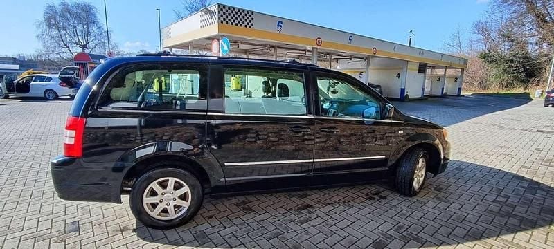 Usata Chrysler Grand Voyager Limited 163 CV (119 kW) 2010 Nero Monovolume