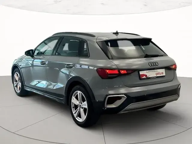 Usado Audi A3 Advanced Plus 150 CV (110 kW) 2024 Gris Berlina