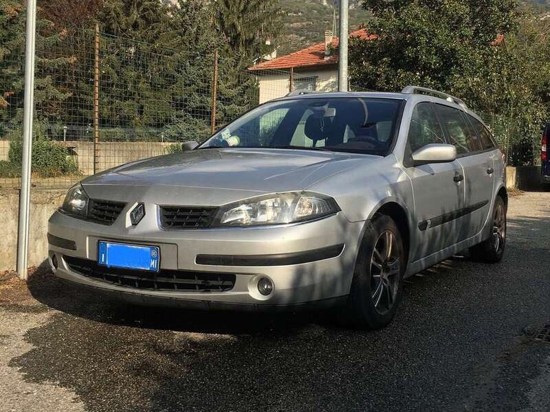 Usato 2005 Renault Laguna III 1.6 Benzin 111 CV (2.500 €)