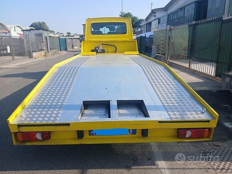 Usata Renault Master 129 CV (94 kW) 2008 Giallo Furgone