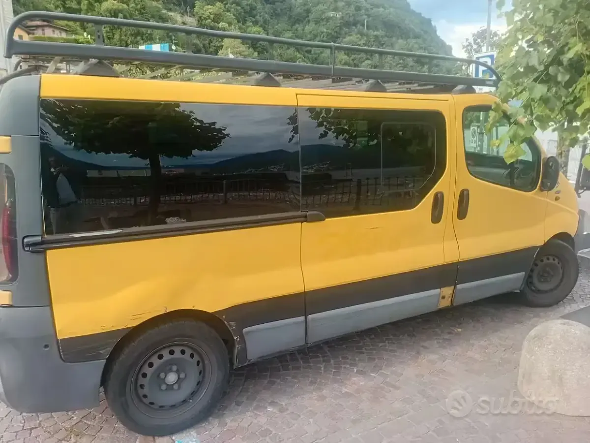 Usata Renault Traffic 135 CV (99 kW) 2005 Monovolume