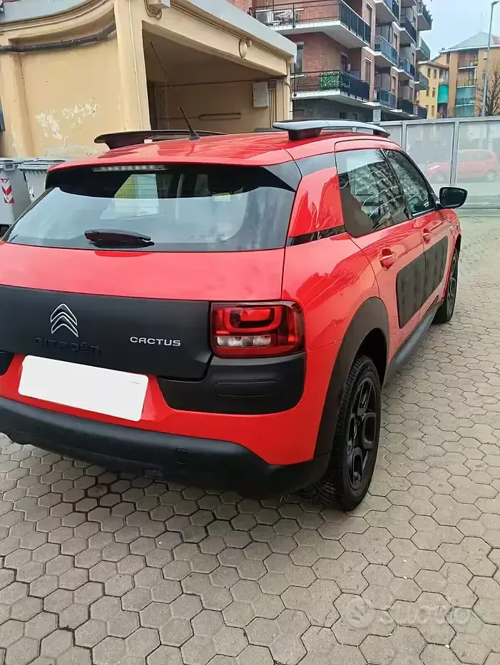 Usata Citroën C4 Cactus 75 CV (55 kW) 2015 Rosso Utilitaria