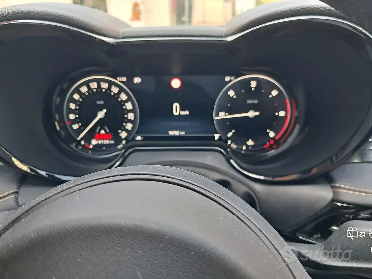 Usata Alfa Romeo Tonale 131 CV (96 kW) 2025 Nero SUV