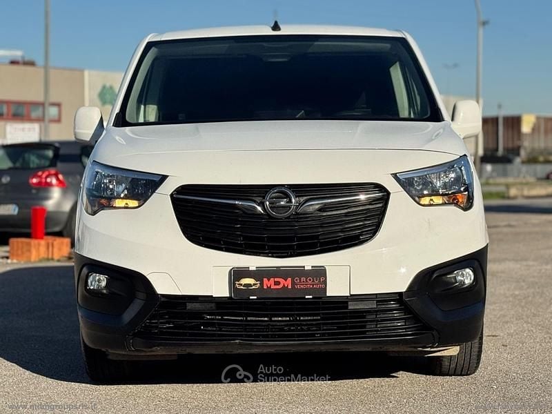 Occasion Opel Combo S 102 ch (75 kW) 2018 Blanc Monospace