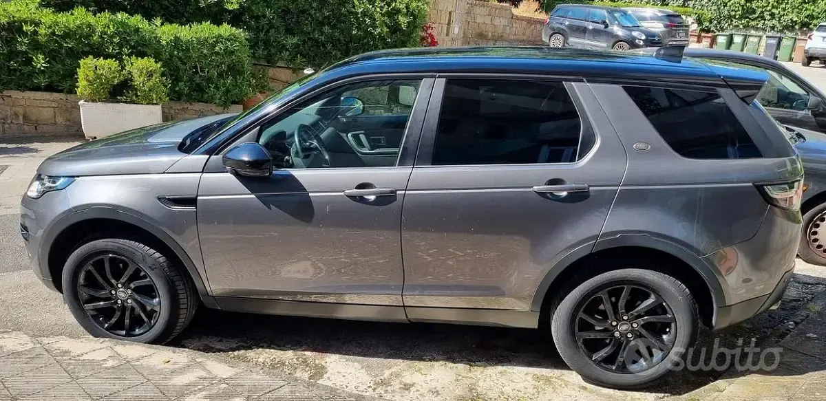 Usata Land Rover Discovery Sport SE 150 CV (110 kW) 2017 Grigio SUV