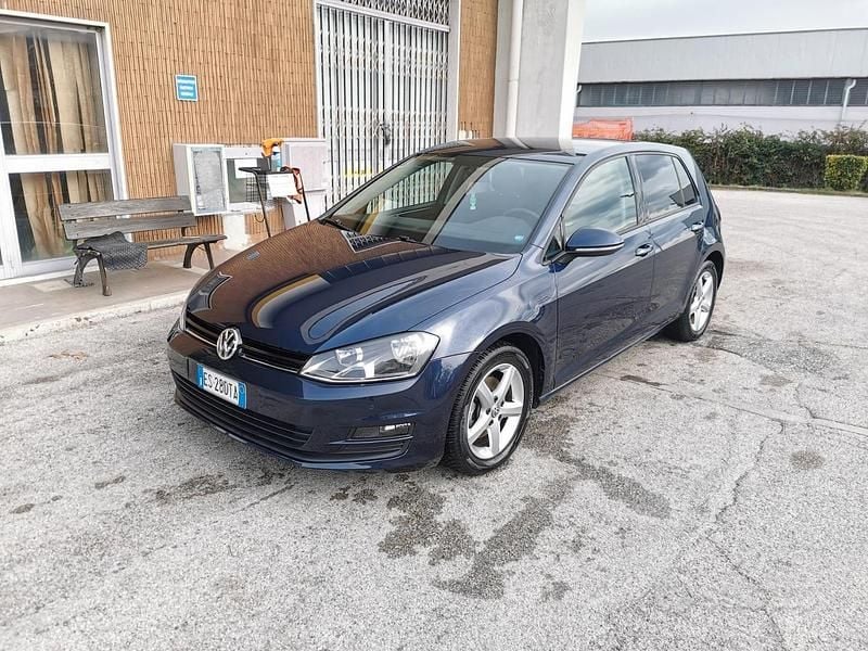 Usata VW Golf VII 110 CV (80 kW) 2013 Blu Berlina