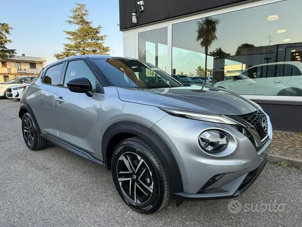 Usata Nissan Juke N-Connecta 114 CV (83 kW) 2025 Grigio SUV