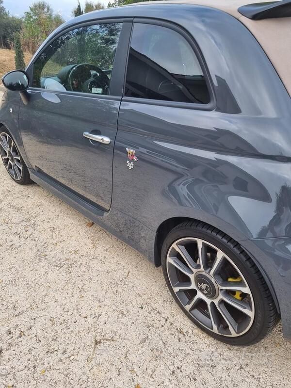 Usata Abarth 595C 160 CV (117 kW) 2017 Grigio Cabrio