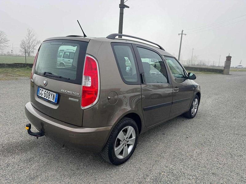 Usata Skoda Roomster GreenLine 75 CV (55 kW) 2014 Bronzo Monovolume