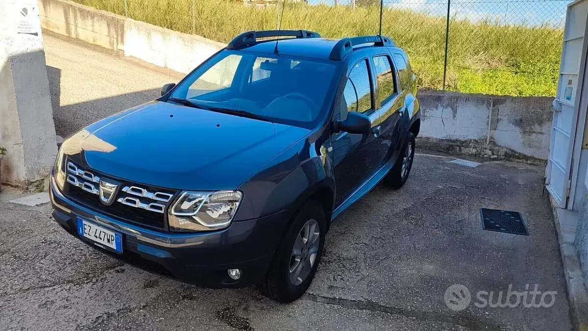 Usata Dacia Duster 109 CV (80 kW) 2016 Grigio SUV