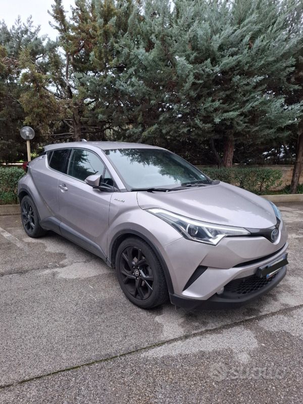 Usata Toyota C-HR Trend 98 CV (72 kW) 2019 Grigio SUV