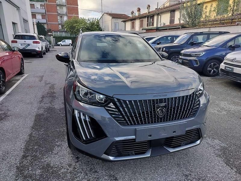Usata Peugeot e-2008 Allure 56 kW (77 CV) 2024 Grigio SUV