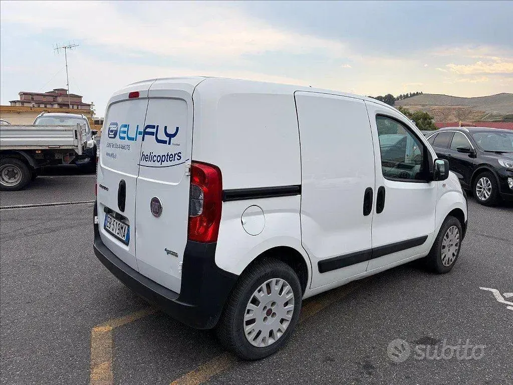 Usata Fiat Fiorino 70 CV (51 kW) 2010 Bianco Monovolume