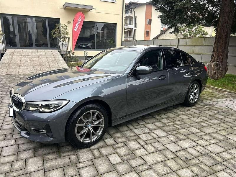 Usata BMW 320 Sport Line 190 CV (139 kW) 2022 Grigio Berlina