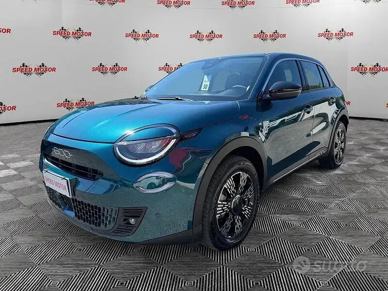 Usata Fiat 600 145 CV (106 kW) 2025 Verde SUV