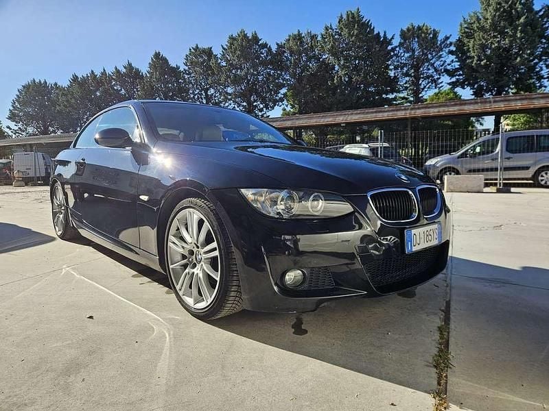 Usata BMW 320 Cabriolet Efficient Dynamics 170 CV (125 kW) 2007 Nero Cabrio