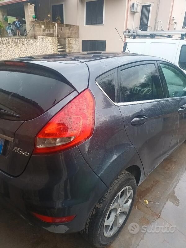 Usata Ford Fiesta 96 CV (70 kW) 2009 Utilitaria