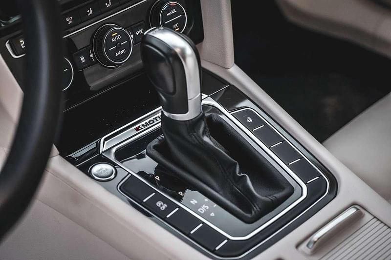 Usata VW Passat 190 CV (139 kW) 2019 Nero Station wagon