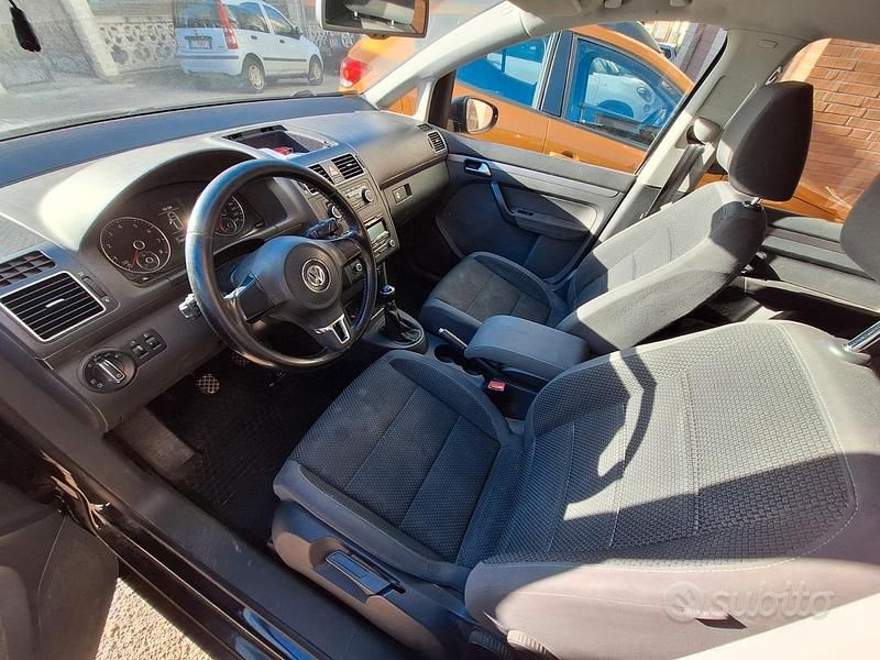 Usata VW Touran 150 CV (110 kW) 2011 Monovolume