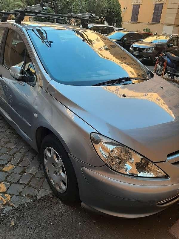 Usata Peugeot 307 109 CV (80 kW) 2004 Argento Berlina