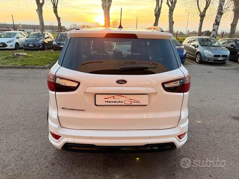Usado Ford Ecosport ST 125 HP (91 kW) 2022 Branco SUV