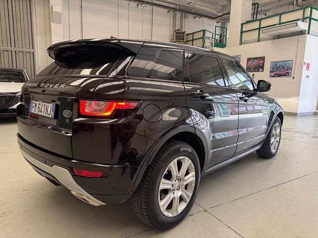 Usata Land Rover Range Rover evoque HSE Dynamic 150 CV (110 kW) 2018 Nero metallizzato SUV