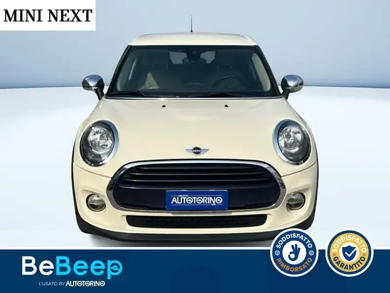 Usata Mini Cooper D 116 CV (85 kW) 2016 Bianco pastello Utilitaria