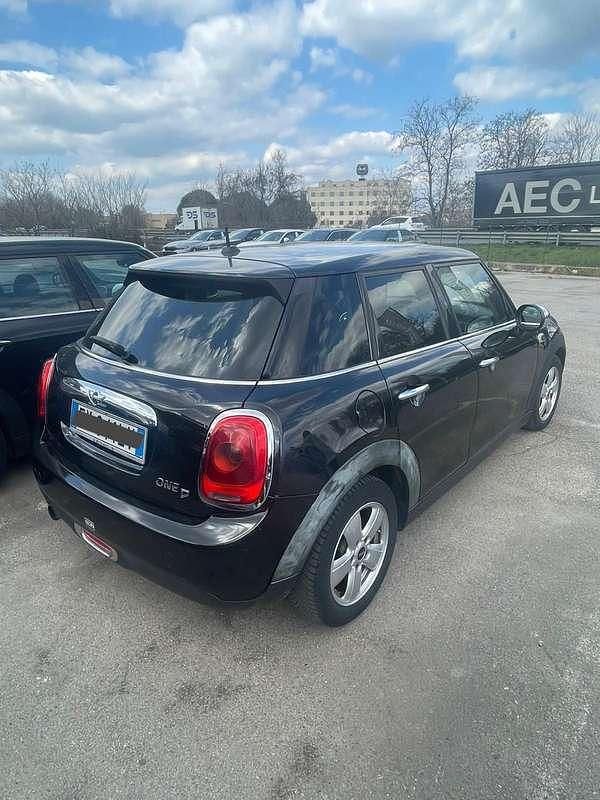 Usata Mini Cooper D 116 CV (85 kW) 2015 Utilitaria