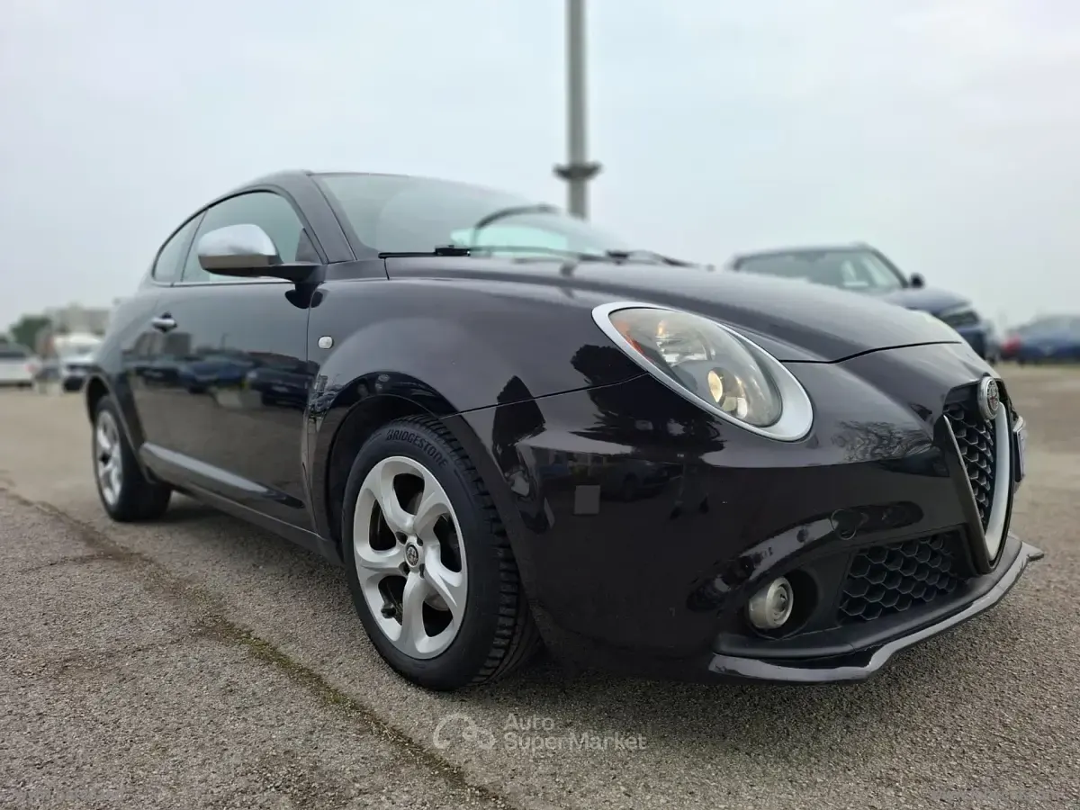 Usata Alfa Romeo MiTo Super 95 CV (69 kW) 2016 Nero Utilitaria