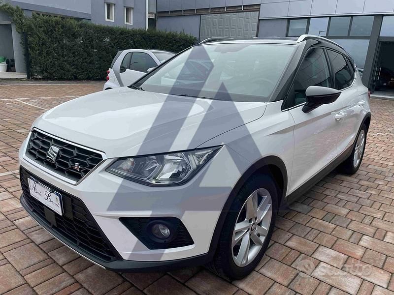 Bianco Usata 2020 Seat Arona Reference SUV | 11.900 € (Molto cara) - Immagine 1/4