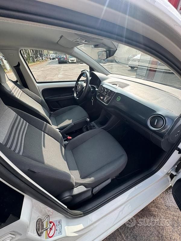 Usata VW up! 68 CV (50 kW) 2022 Utilitaria
