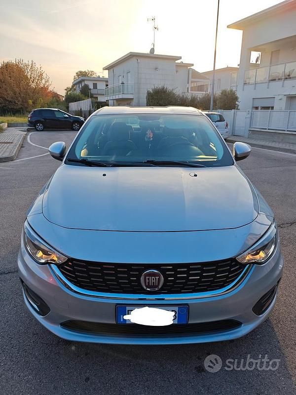 Usata Fiat Tipo 2018 Grigio Berlina