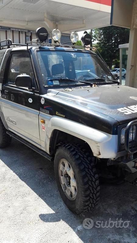 Usata 1992 Daihatsu Feroza SUV | 4900 € - Immagine 1/4