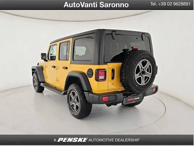 Usata Jeep Wrangler Sport 200 CV (147 kW) 2020 Giallo SUV