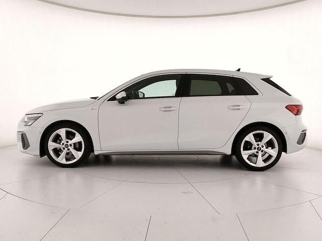 Usata Audi A3 S-Line 116 CV (85 kW) 2024 Bianco ghiaccio metallizzato Berlina