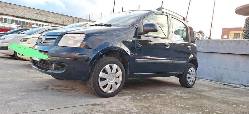 Usata Fiat Panda Dynamic 59 CV (43 kW) 2010 Blu Utilitaria