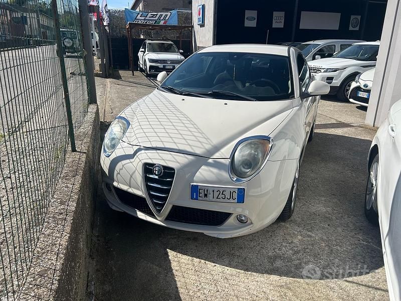 Usata Alfa Romeo MiTo Distinctive 85 CV (62 kW) 2014 Bianco Utilitaria