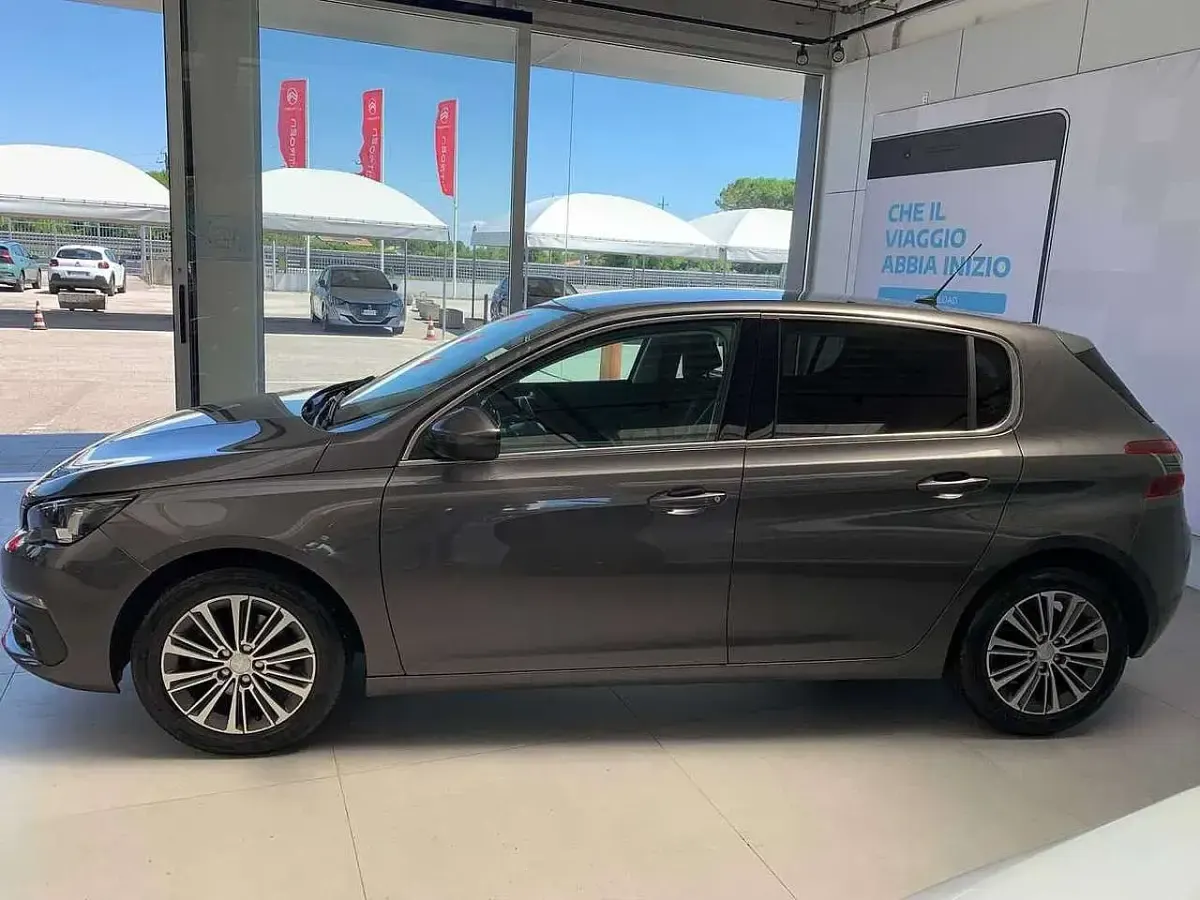 Usata Peugeot 308 Allure 131 CV (96 kW) 2021 Grigio Berlina