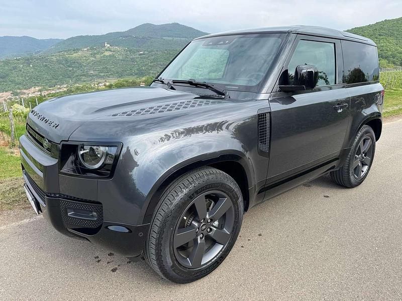 Gebraucht Land Rover Defender SE Dynamic 200 PS (147 kW) 2024 Grau SUV