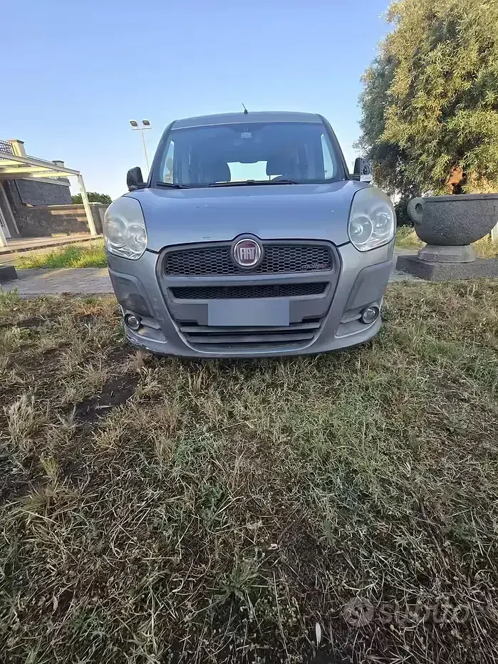 Usata Fiat Doblò 105 CV (77 kW) 2012 Monovolume