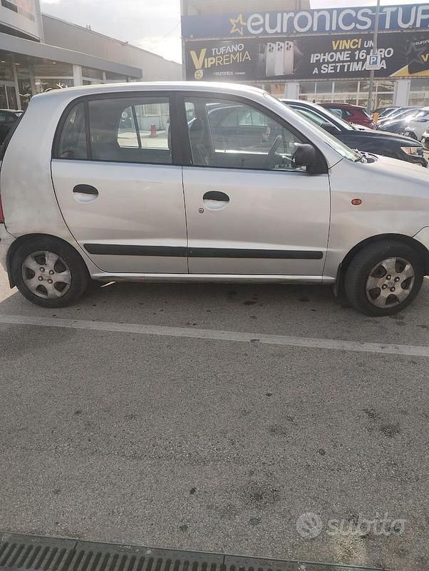 Usata Hyundai Atos 59 CV (43 kW) 2003 Grigio Utilitaria