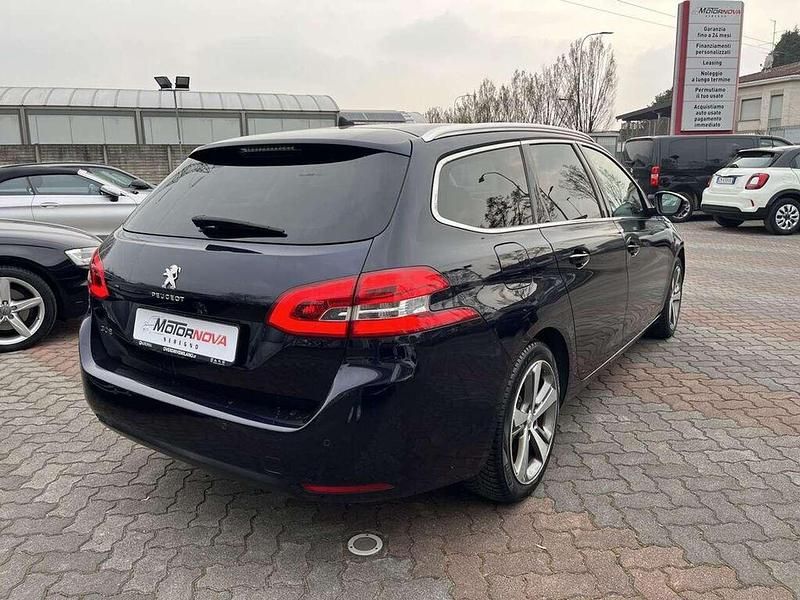 Usata Peugeot 308 SW Allure 131 CV (96 kW) 2019 Blu Station wagon