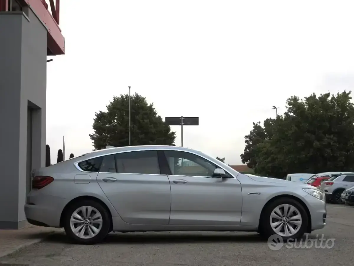Usata BMW 520 184 CV (135 kW) 2014 Grigio Berlina