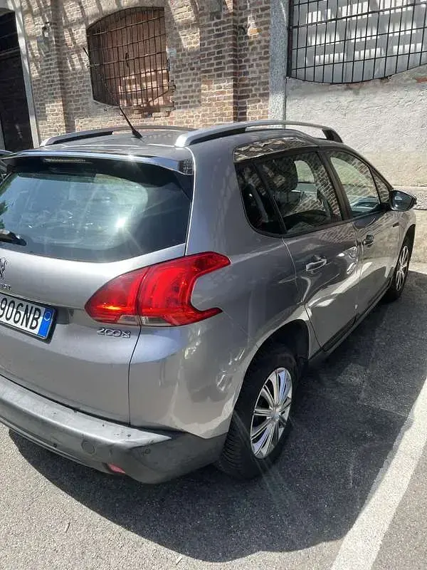 Usata Peugeot 2008 Access 82 CV (60 kW) 2015 Argento SUV