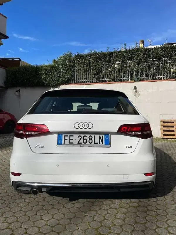 Usata Audi A3 Design 110 CV (80 kW) 2016 Bianco Berlina