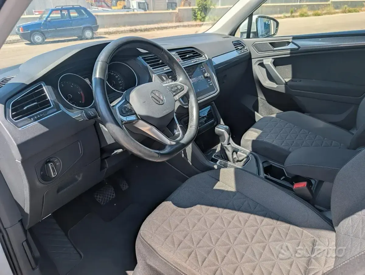Usata VW Tiguan Life 150 CV (110 kW) 2023 Bianco SUV