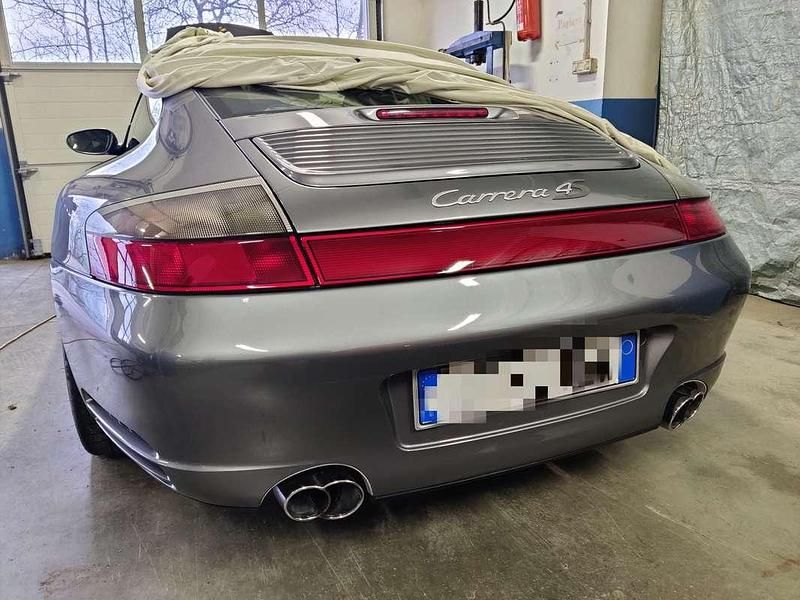 Usata Porsche 996 345 CV (253 kW) 2002 Grigio Coupé