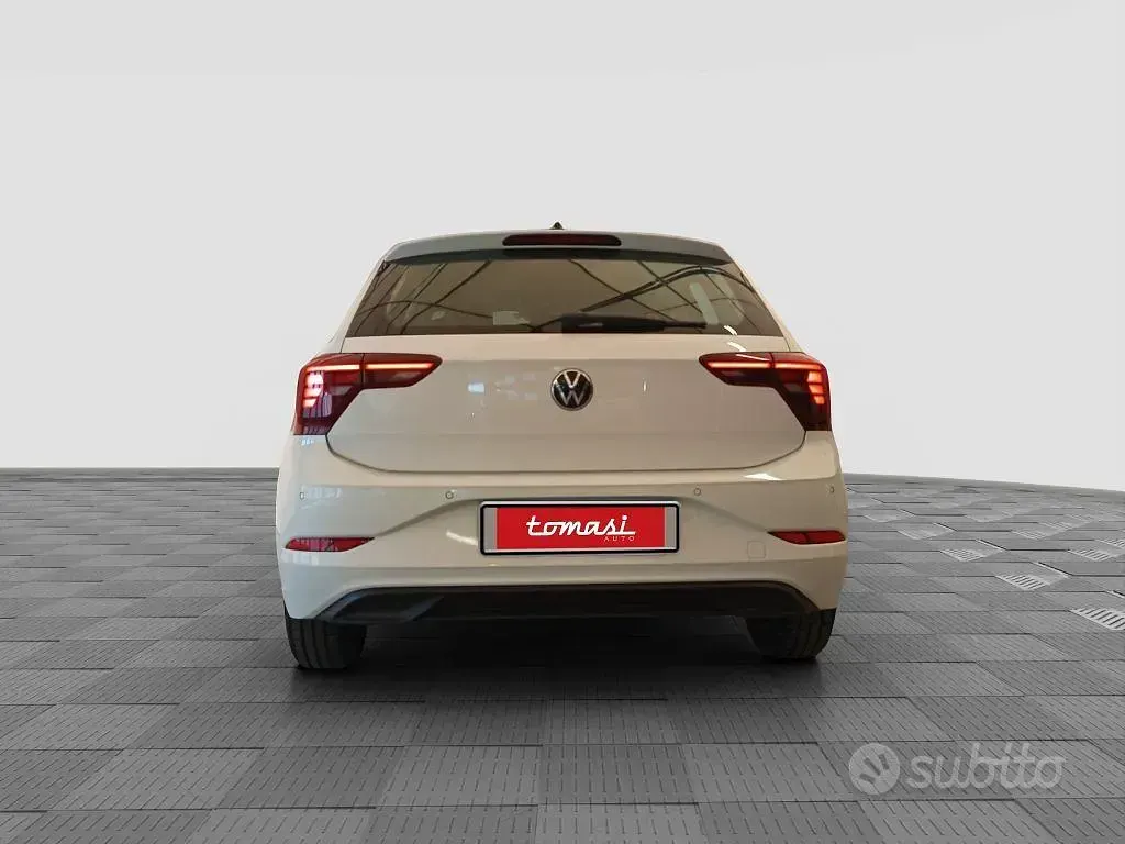 Usata VW Polo Life 80 CV (58 kW) 2023 Pure white Utilitaria