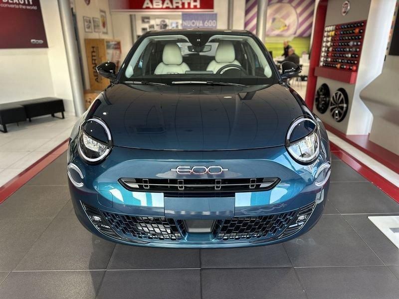 Usata Fiat 600 101 CV (74 kW) 2024 Verde SUV