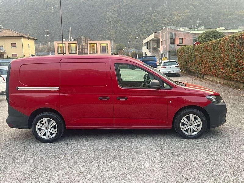 Usata VW Caddy Maxi Business 102 CV (75 kW) 2024 Rosso Monovolume